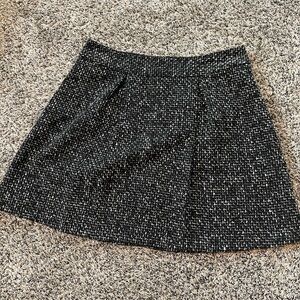 Banana Republic black and white high waisted mini skirt - size 6